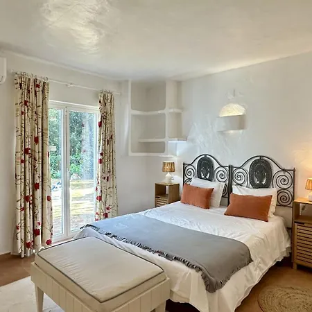 Morocco With Heated Private Pool For 12 Guests In Albufeira